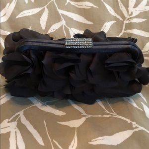 Ruffle clutch bag! 👝